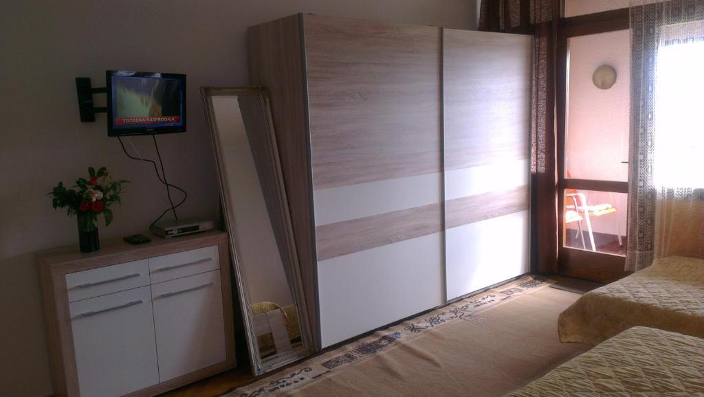 Rooms Krnic Шибеник Экстерьер фото